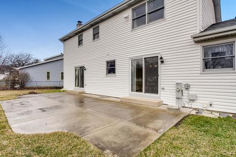 666 Stuart Dr, Carol Stream, IL 60188 photo 19