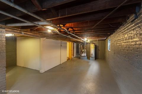 5650 S Artesian Ave, Chicago, IL 60629 photo 18