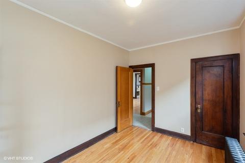 5650 S Artesian Ave, Chicago, IL 60629 photo 11