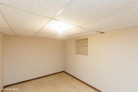 5650 S Artesian Ave, Chicago, IL 60629 photo 19