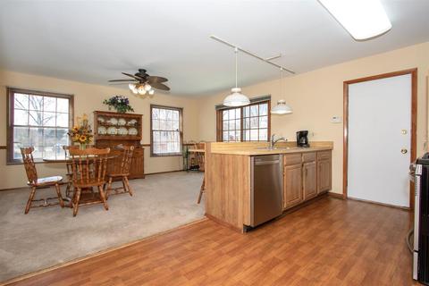 951 Surf Ct, Bartlett, IL 60103 photo 4
