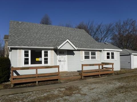 427 E 167th St, Harvey, IL 60426 photo 1