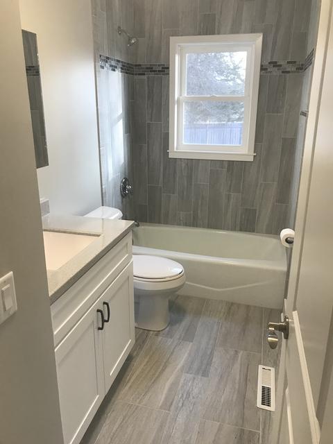2320 E Grand Ave, Lindenhurst, IL 60046 photo 7