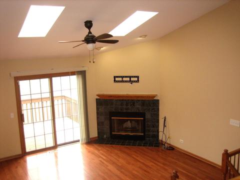 934 Ascot Dr, Elgin, IL 60123 photo 5