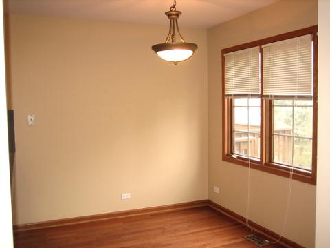 934 Ascot Dr, Elgin, IL 60123 photo 3