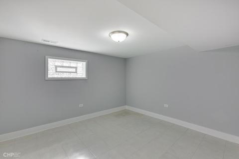 561 E 103rd Pl, Chicago, IL 60628 photo 11