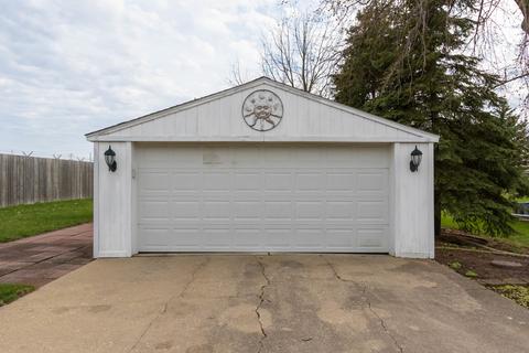 417 E Stewart St, Bloomington, IL 61701 photo 7