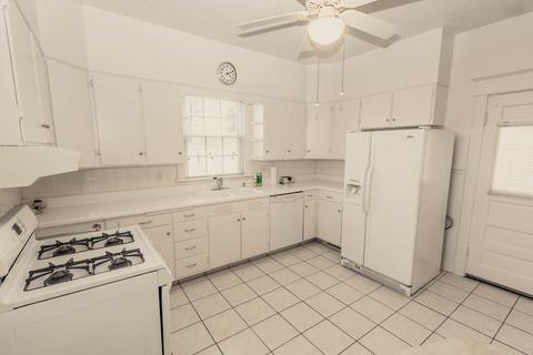 417 E Stewart St, Bloomington, IL 61701 photo 8