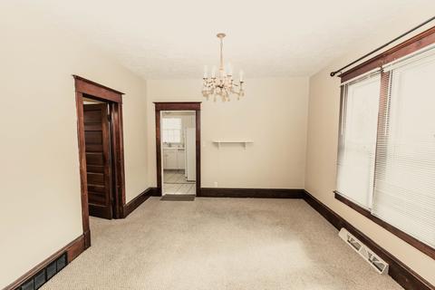 417 E Stewart St, Bloomington, IL 61701 photo 10