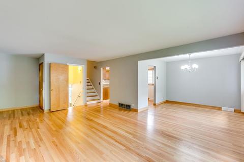 1773 Whitcomb Ave, Des Plaines, IL 60018 photo 10