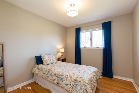 302 Hatlen Ave, Mount Prospect, IL 60056 photo 13