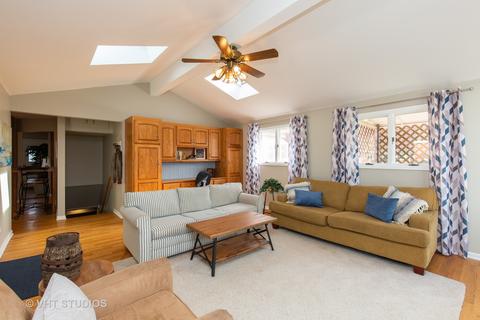 302 Hatlen Ave, Mount Prospect, IL 60056 photo 10