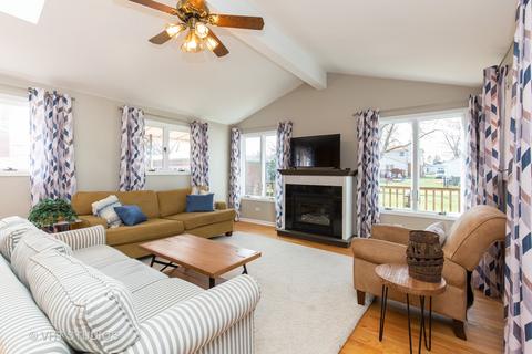 302 Hatlen Ave, Mount Prospect, IL 60056 photo 9