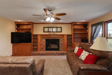 504 Whispering Pines Cc Ln, Normal, IL 61761 photo 9