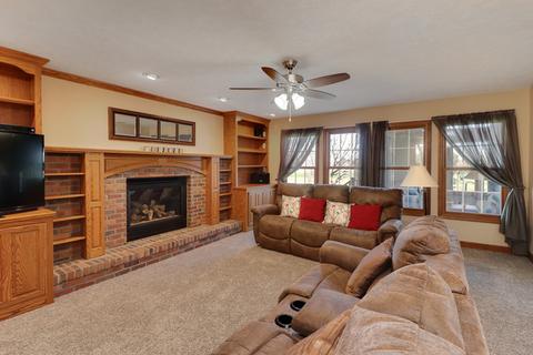 504 Whispering Pines Cc Ln, Normal, IL 61761 photo 2