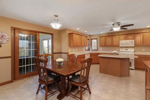 504 Whispering Pines Cc Ln, Normal, IL 61761 photo 8