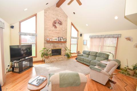 4 N358 7th Ave, Addison, IL 60101 photo 2