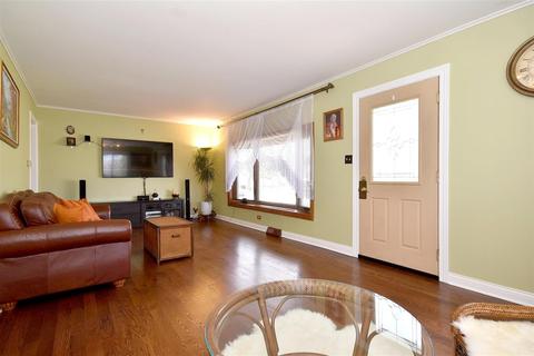 2155 Chase Ave, Des Plaines, IL 60018 photo 7