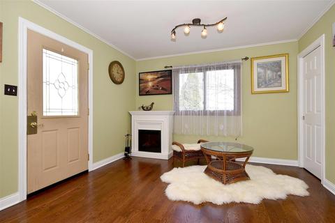 2155 Chase Ave, Des Plaines, IL 60018 photo 3