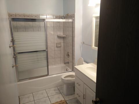 411 Dover Dr, Roselle, IL 60172 photo 8