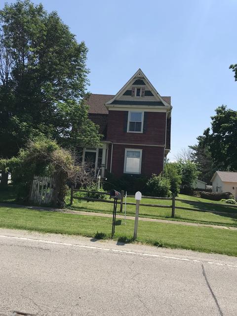 401 S Main St, Arrowsmith, IL 61722 photo 2