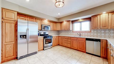 107 Sheringham Dr, Normal, IL 61761 photo 23