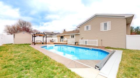 107 Sheringham Dr, Normal, IL 61761 photo 4