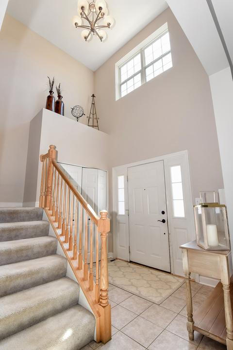 2100 Hearthstone Dr, Bartlett, IL 60103 photo 4