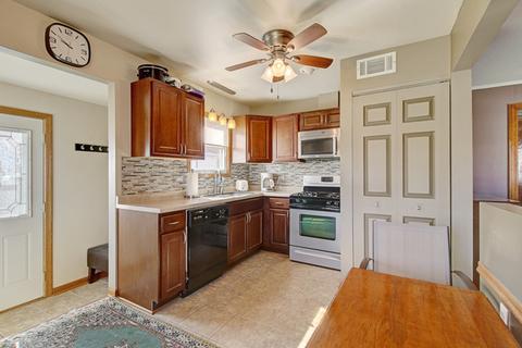 417 E Maple St, Lombard, IL 60148 photo 2