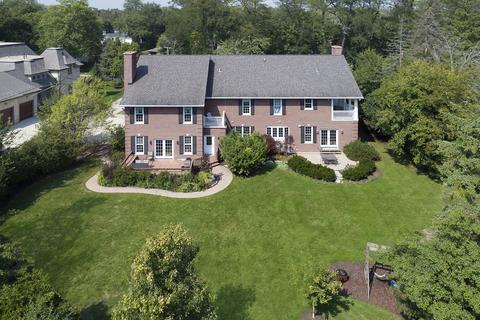 49 Briar Rd, Golf, IL 60029 photo 1