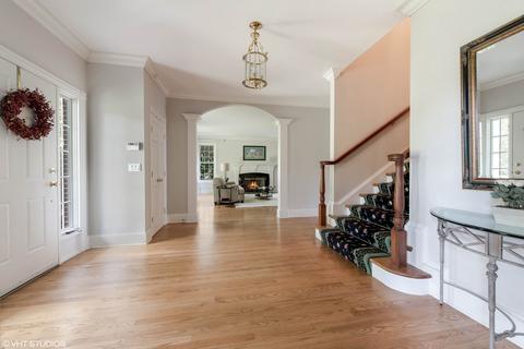 49 Briar Rd, Golf, IL 60029 photo 3