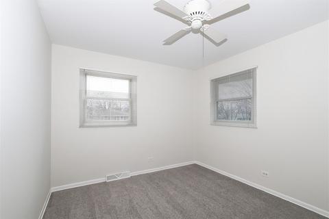 4110 Ohare Dr, Hoffman Estates, IL 60192 photo 23
