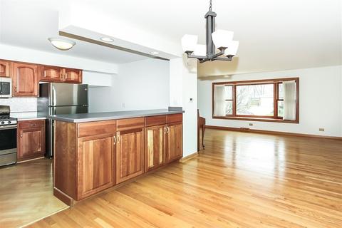 4110 Ohare Dr, Hoffman Estates, IL 60192 photo 9