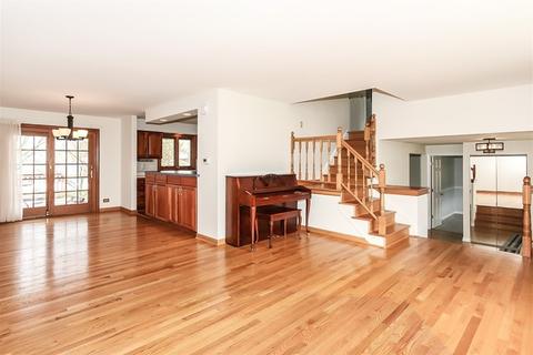 4110 Ohare Dr, Hoffman Estates, IL 60192 photo 7