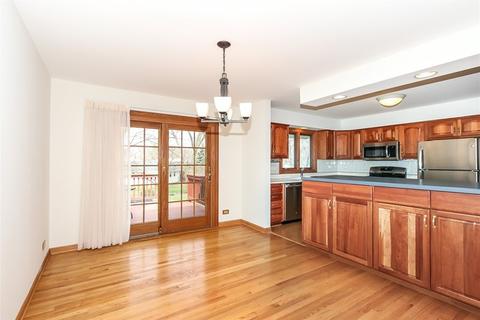 4110 Ohare Dr, Hoffman Estates, IL 60192 photo 8