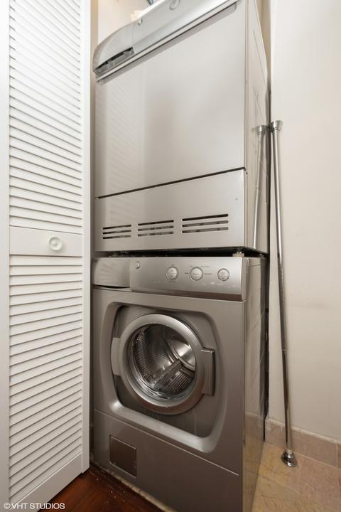 222 E Pearson St #1603, Chicago, IL 60611 photo 8