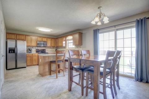 809 Chickory Dr, Champaign, IL 61822 photo 12