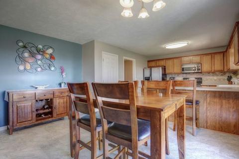 809 Chickory Dr, Champaign, IL 61822 photo 11