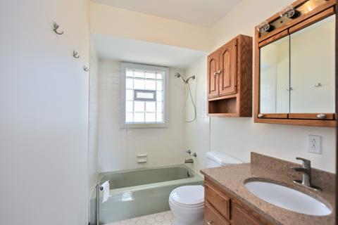 1106 Acre Ln, Johnsburg, IL 60051 photo 12