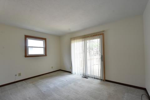 1106 Acre Ln, Johnsburg, IL 60051 photo 17