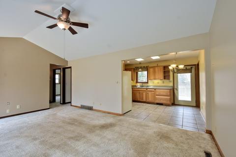 1106 Acre Ln, Johnsburg, IL 60051 photo 6