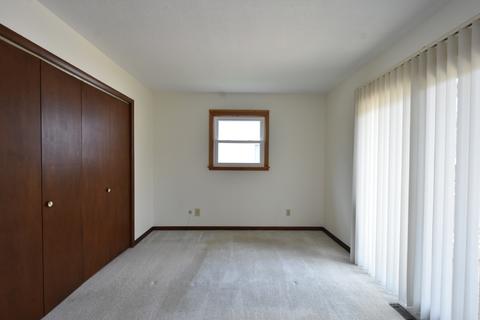1106 Acre Ln, Johnsburg, IL 60051 photo 18