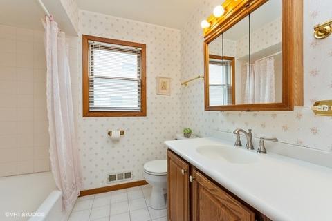 816 Walter Ave, Des Plaines, IL 60016 photo 11