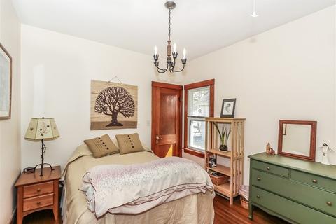 430 W Oneida Ave, Bartlett, IL 60103 photo 17