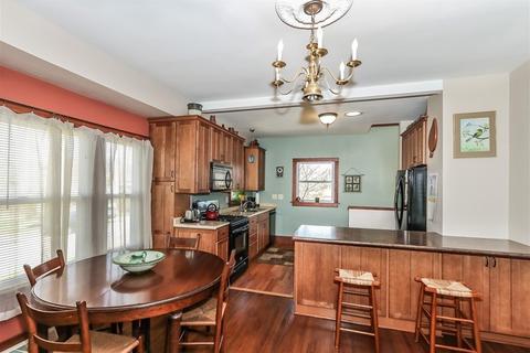 430 W Oneida Ave, Bartlett, IL 60103 photo 12
