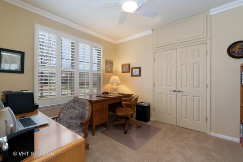 815 Rambling Brook Cir, Elgin, IL 60124 photo 3