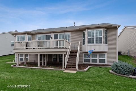 815 Rambling Brook Cir, Elgin, IL 60124 photo 25