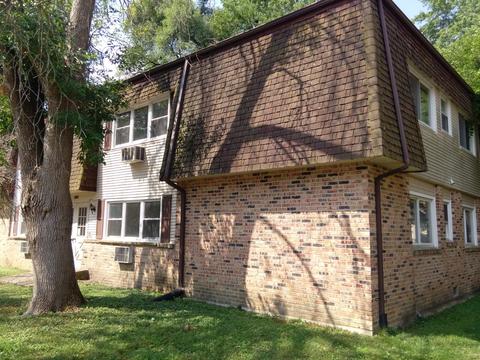 905 3rd St, Mchenry, IL 60050 photo 2