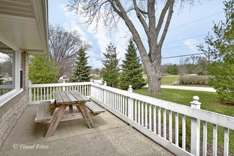 3715 Weingart Rd, Johnsburg, IL 60051 photo 3