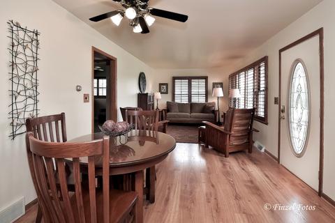 3715 Weingart Rd, Johnsburg, IL 60051 photo 5